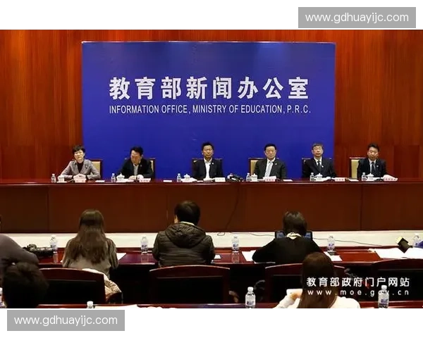 围绕足球联赛部门推动职业赛事管理体系创新发展策略与实施路径探讨